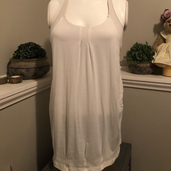 Lululemon white bra tank top size 8